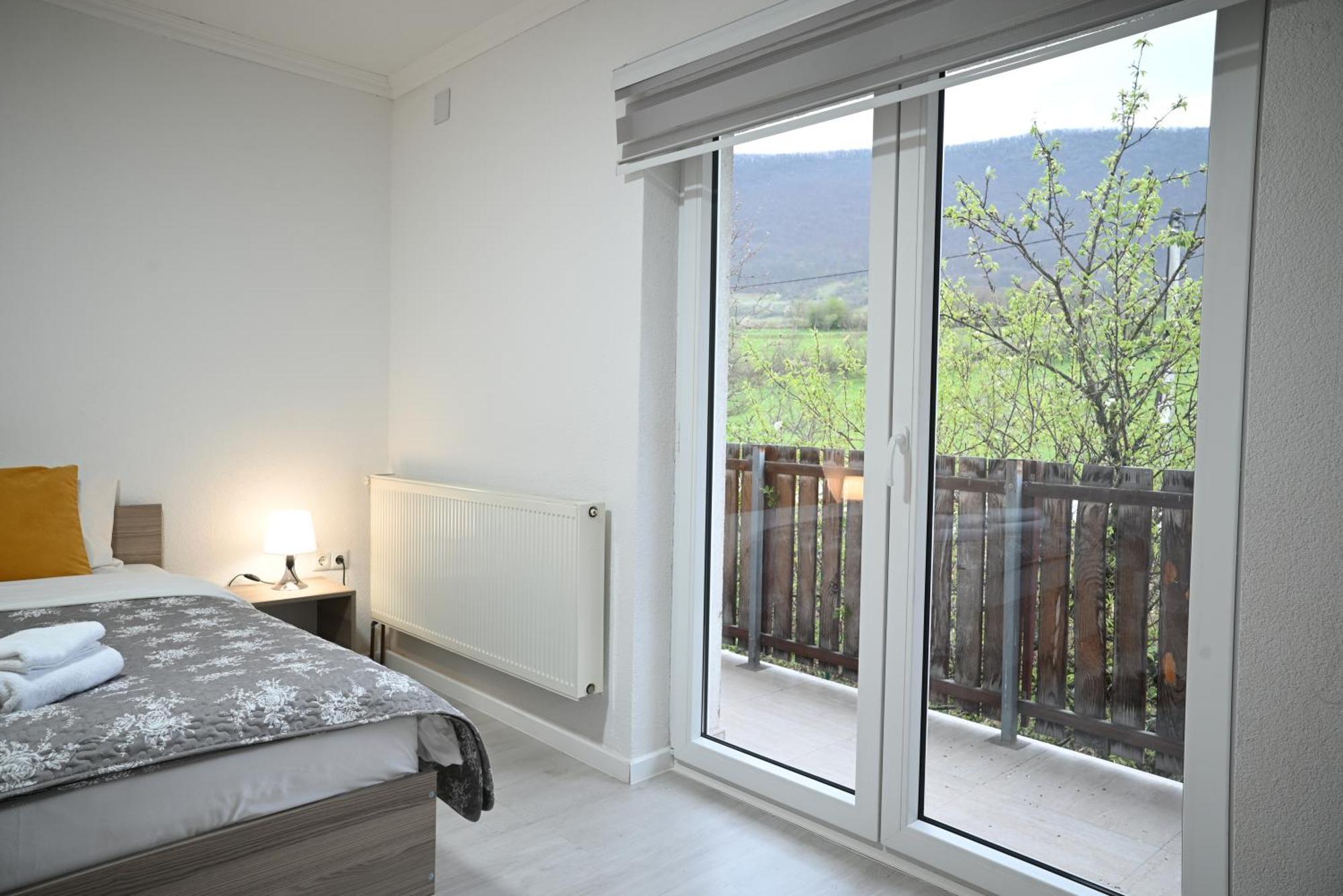 Una National Park Apartment Bihać Екстериор снимка